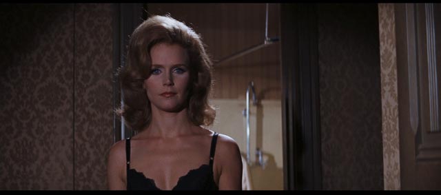 Lee Remick as Leland's estranged wife Karen in Gordon Douglas' The Detective (1968)
