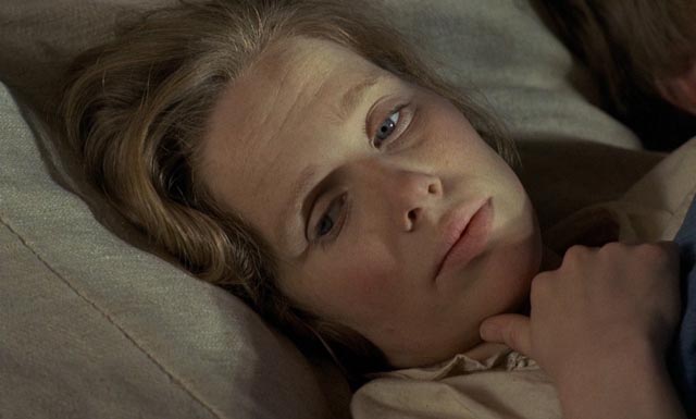 Kristina suffers from homesickness and the absence of community in Jan Troell's The New Land (1972)