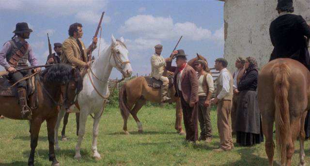 The Mafia threaten local farmers with violence in Pasquale Squitieri's The Iron Prefect (1977)