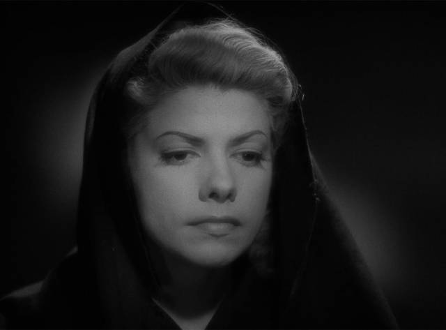 Rumbera Violeta (Ninón Sevilla) struggles with caereer and parenthood when she takes responsibility for another woman's child in Emilio Fernández’s Victimas del pecado (Victims of Sin, 1951)