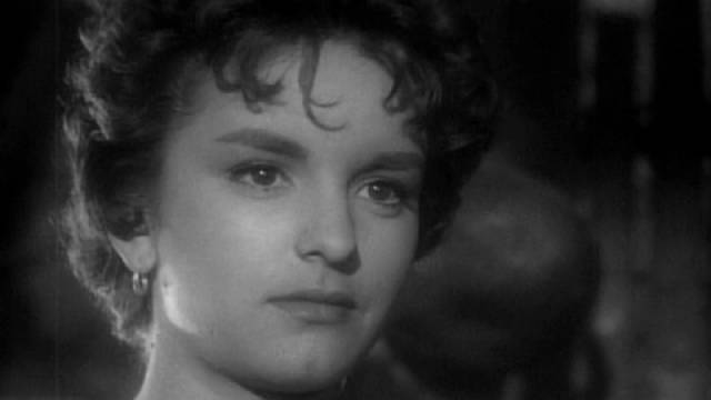 Yáscara (Ariadne Welter), raised far from society, expresses an unconstrained eroticism in Roberto Gavaldón's Untouched (1954)