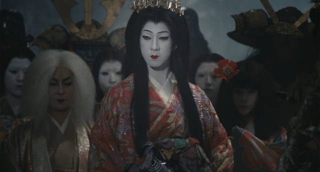 Princess Shirayuki (Tamasaburô Bandô) and the Yokai are trapped beneath the waters of the lake in Masahiro Shinoda's Demon Pond (1979)