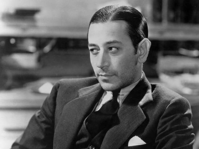 Tony Cramonte (Paul Muni)'s right-hand man Rinaldo (George Raft) is for a while a steadying influence in Howard Hawks' Scarface (1932)