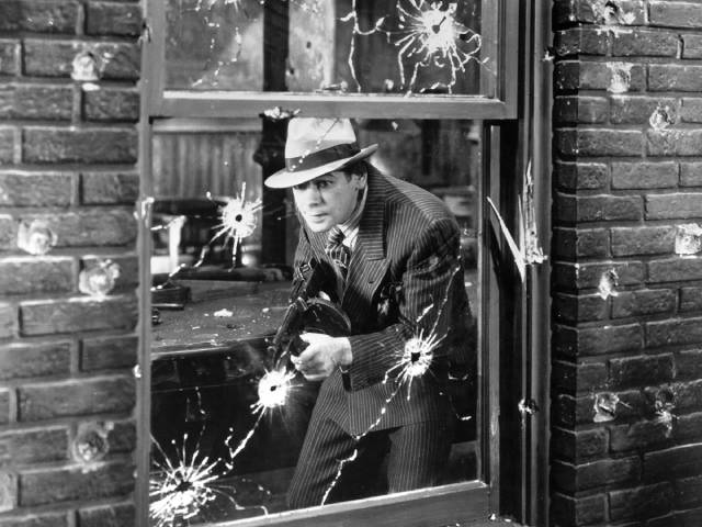 Tony Cramonte (Paul Muni) makes his last stand in his fortified apartment in Howard Hawks' Scarface (1932)