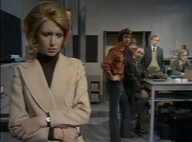 The research team treat Jill (Jane Asher)'s concerns with condescension in Peter Sasdy's The Stone Tape (1972)